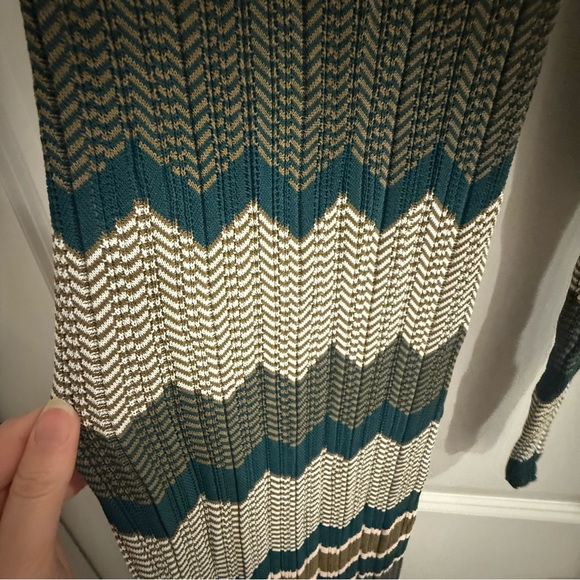 Ronny Kobo Boho Cheffie Chevron Patterned Long Sleeve Maxi Dress-Olive Green - Picture 11 of 11